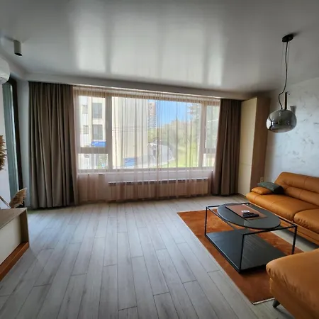 мери Apartment